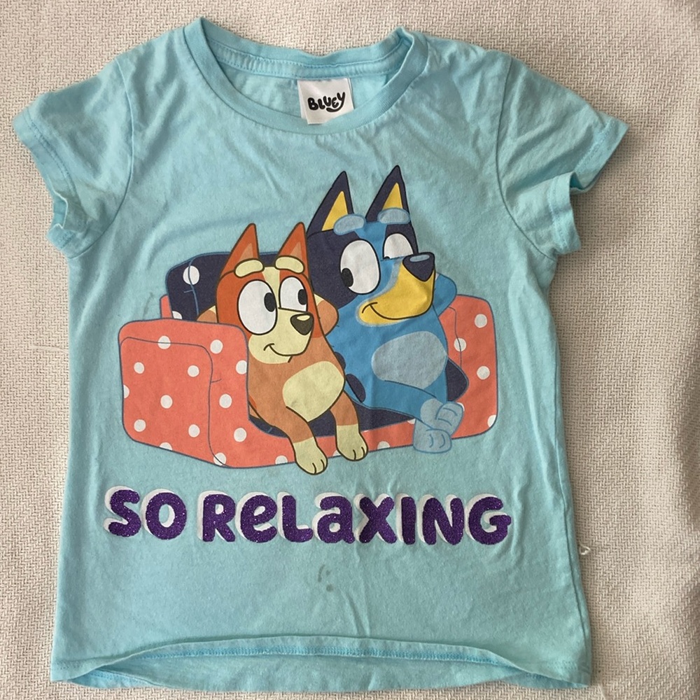 Bluey kid shirt - so relaxing - size 5/6